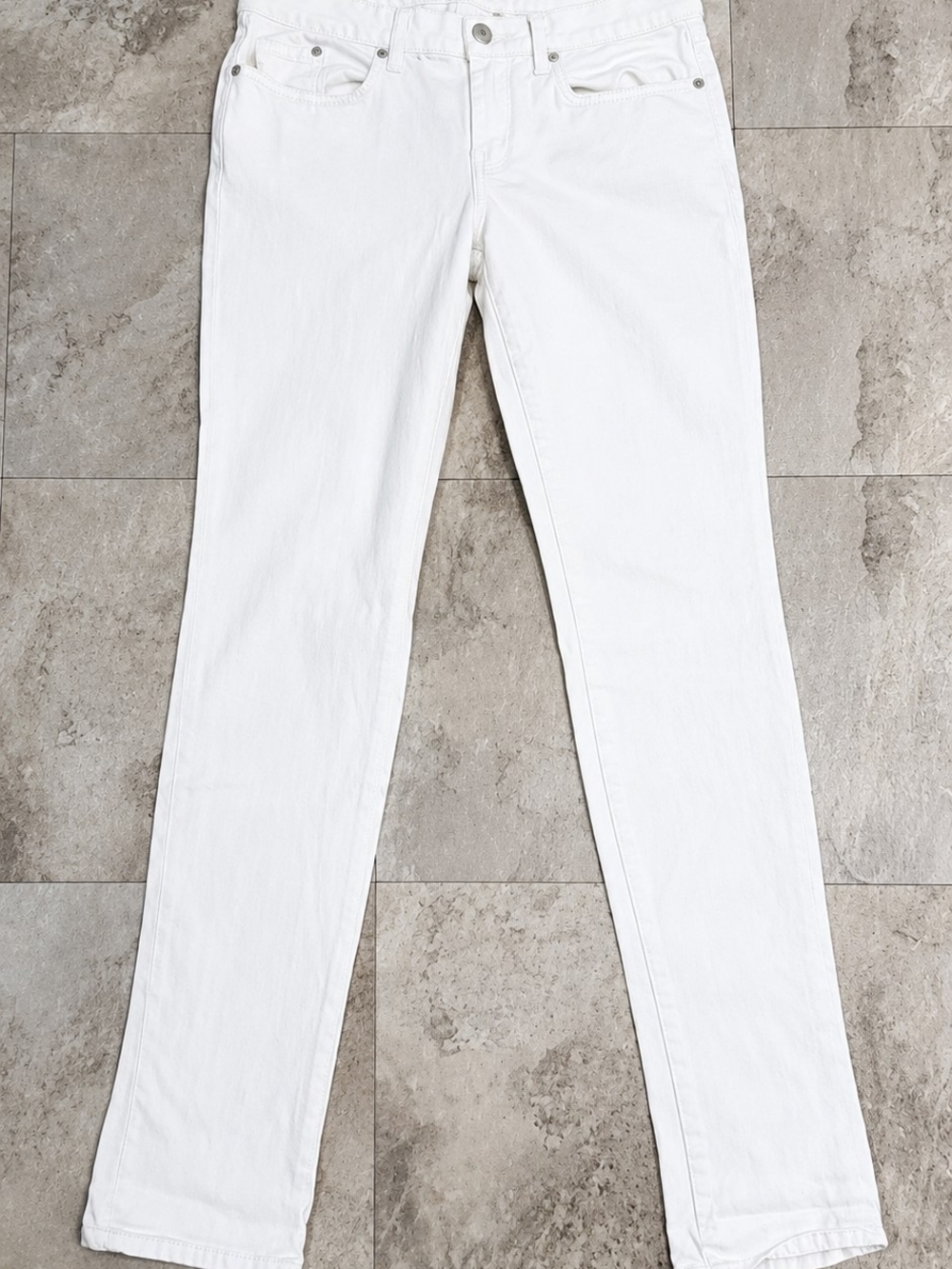 Rock & Republic White Straight Leg Jeans Size 30 Gold Embroidered Pockets